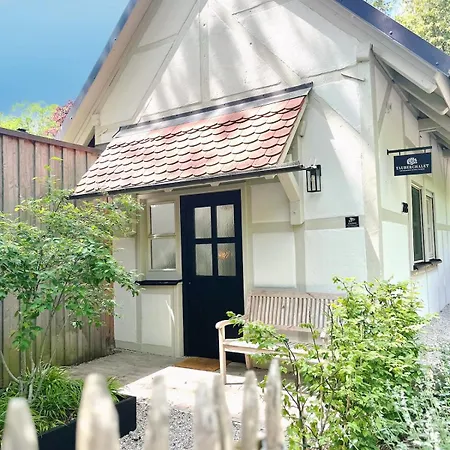 Casa de Férias Tauberchalet I Whirlpool, Sauna, & Detoxvibes I Privates Boutiquechalet Fuer Bis 6 Personen