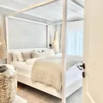 Tauberchalet I Boutique-ferienhaus Mit Private Spa, Sauna&whirlpool I Naturidyll Und Doch Nur 10 Min Zur Altstadt
