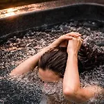 Tauberchalet I Boutique-ferienhaus Mit Private Spa, Sauna&whirlpool I Naturidyll Und Doch Nur 10 Min Zur Altstadt Rothenburg ob der Tauber