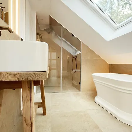 Tauberchalet I Boutique Private Spa Ferienhaus I Slow Mornings I Warm Water I Quiet Luxury Rothenburg ob der Tauber