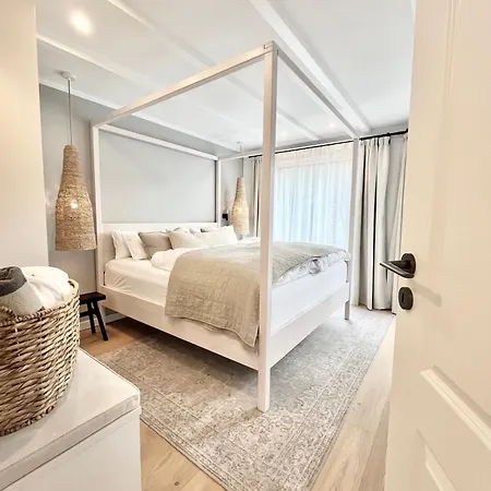 Semesterbostad Tauberchalet I Boutique Private I Slow Mornings I Warm Water I Quiet Luxury *
