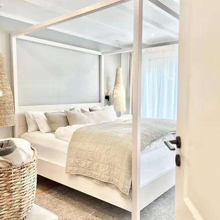 Tauberchalet I Boutique Private I Slow Mornings I Warm Water I Quiet Luxury