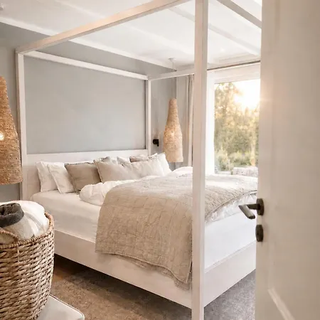 Semesterbostad Tauberchalet I Boutique Private I Slow Mornings I Warm Water I Quiet Luxury