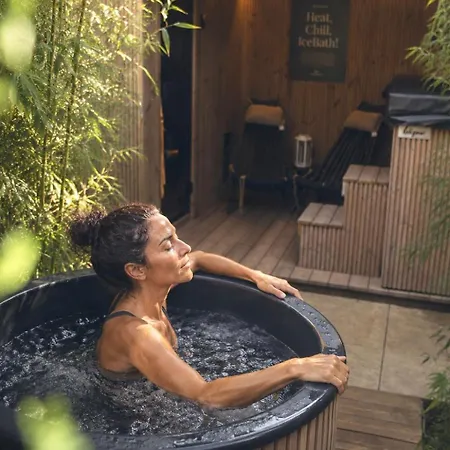 Dom wakacyjny Tauberchalet I Boutique Private Spa Ferienhaus I Slow Mornings I Warm Water I Quiet Luxury