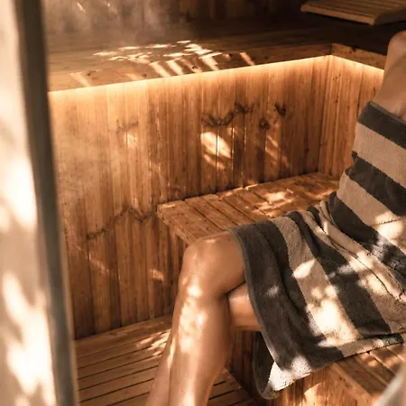 Tauberchalet I Boutique Private I Slow Mornings I Warm Water I Quiet Luxury Semesterbostad *