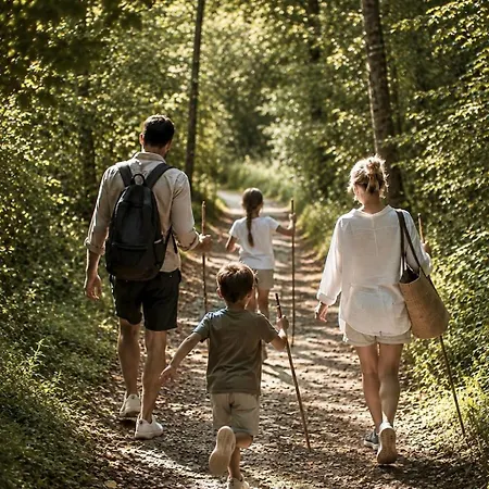 Tauberchalet I Boutique Private I Slow Mornings I Warm Water I Quiet Luxury Semesterbostad